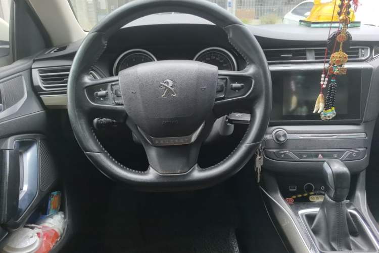 Used Peugeot 408 2016 1.6T Automatic Luxury Edition Steering Wheel