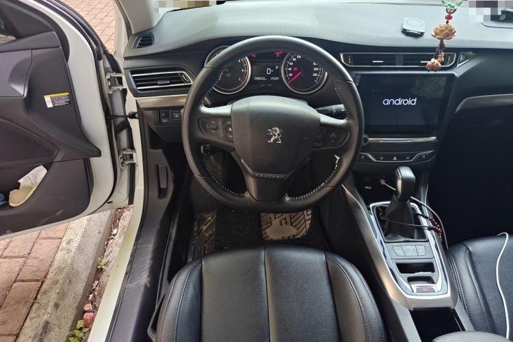 Used Peugeot 408 2016 1.6T Automatic Luxury Edition Steering Wheel