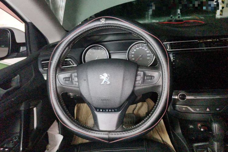 Used Peugeot 408 2016 1.6T Automatic Luxury Edition Steering Wheel