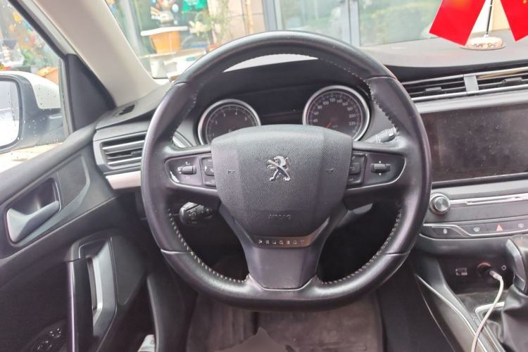 Used Peugeot 408 2016 1.6T Automatic Luxury Edition Steering Wheel