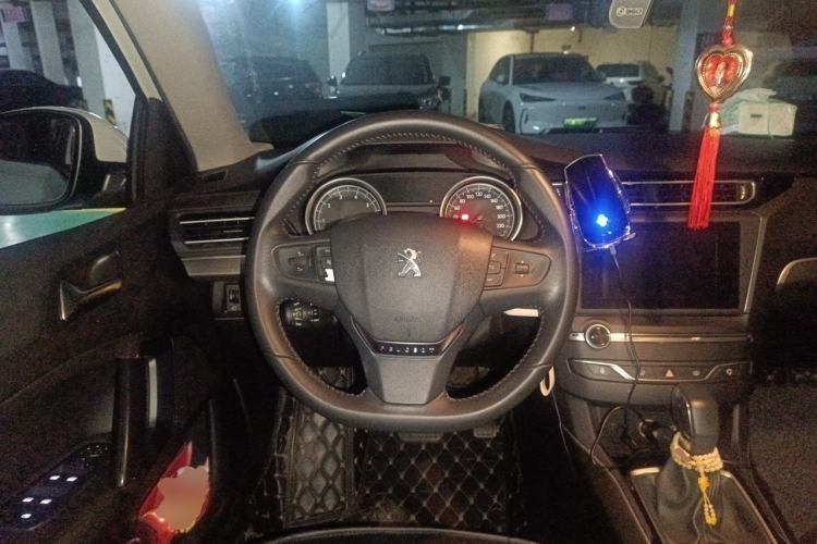 Used Peugeot 408 2016 1.6T Automatic Luxury Edition Steering Wheel