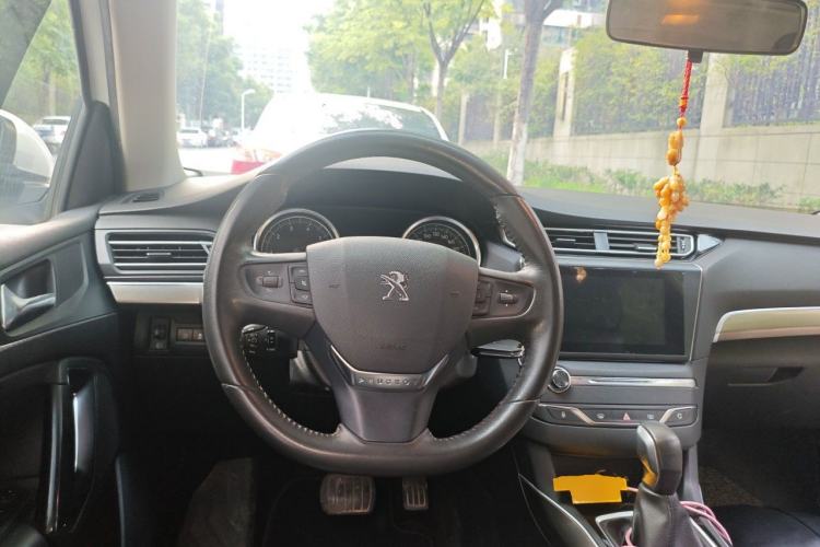 Used Peugeot 408 2016 1.6T Automatic Luxury Edition Steering Wheel