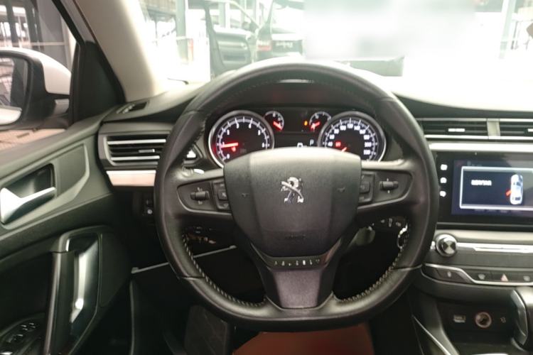 Used Peugeot 408 2016 1.6T Automatic Luxury Edition Steering Wheel