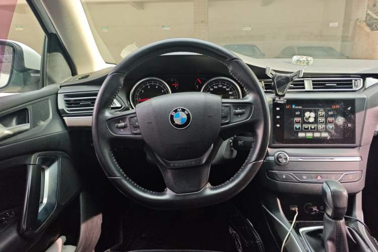 Used Peugeot 408 2016 1.6T Automatic Luxury Edition Steering Wheel