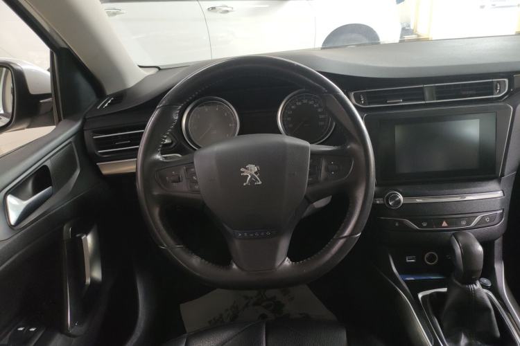 Used Peugeot 408 2016 1.6T Automatic Luxury Edition Steering Wheel