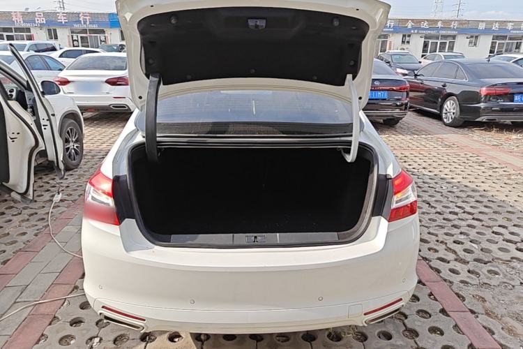 Used Peugeot 408 2016 1.6T Automatic Luxury Edition Trunk