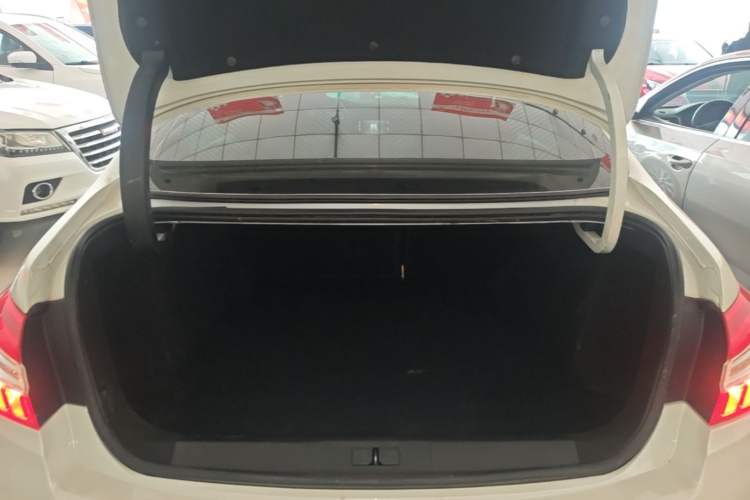 Used Peugeot 408 2016 1.6T Automatic Luxury Edition Trunk