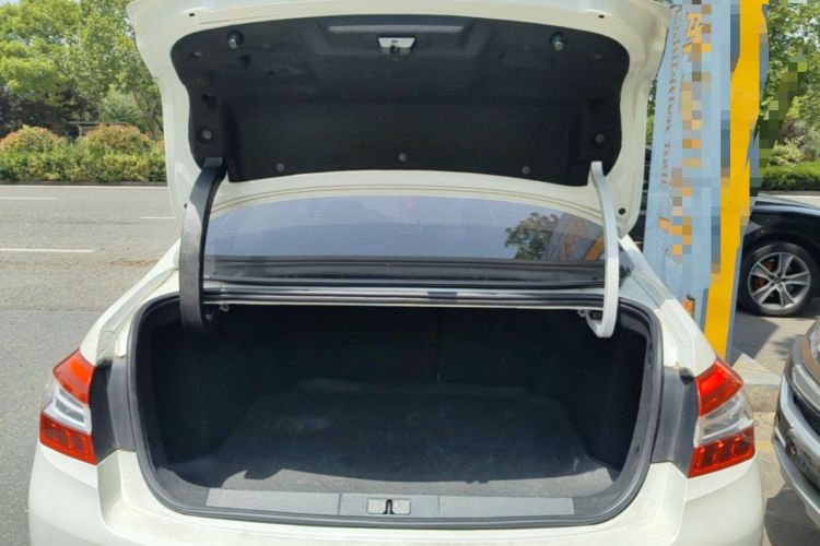 Used Peugeot 408 2016 1.6T Automatic Luxury Edition Trunk