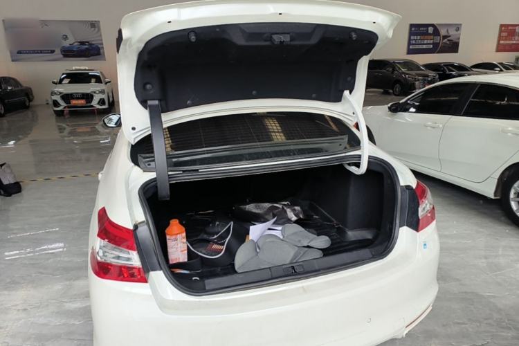 Used Peugeot 408 2016 1.6T Automatic Luxury Edition Trunk