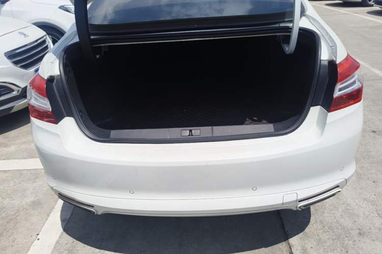 Used Peugeot 408 2016 1.6T Automatic Luxury Edition Trunk