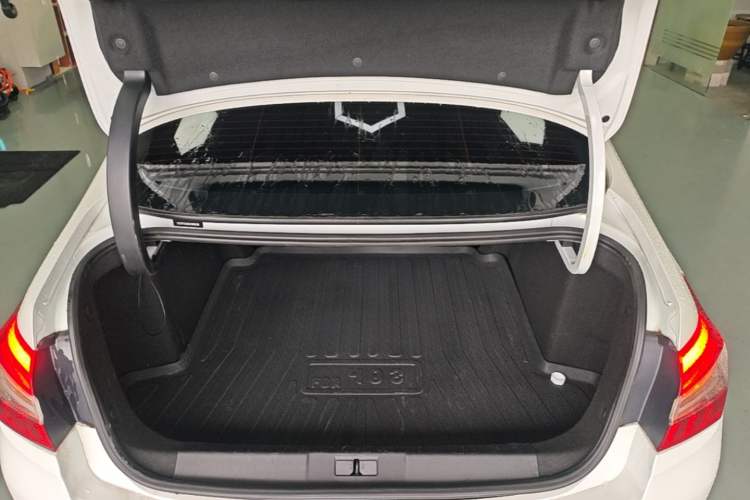 Used Peugeot 408 2016 1.6T Automatic Luxury Edition Trunk