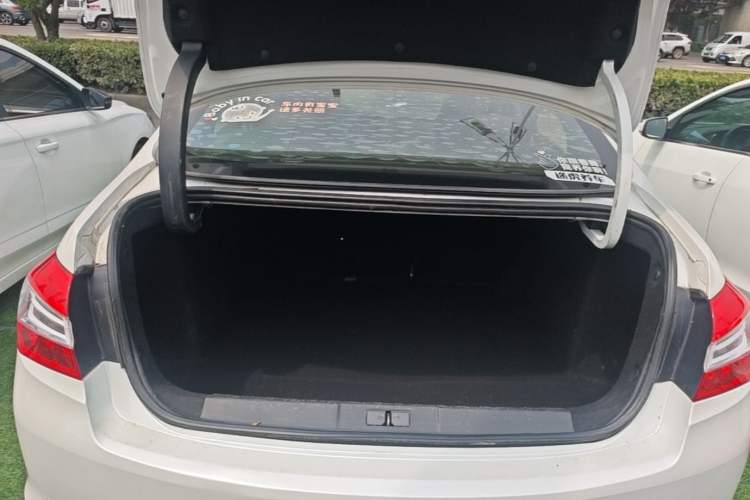 Used Peugeot 408 2016 1.6T Automatic Luxury Edition Trunk
