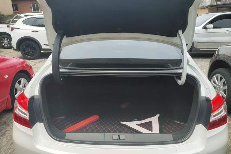 Used Peugeot 408 2016 1.6T Automatic Luxury Edition Trunk