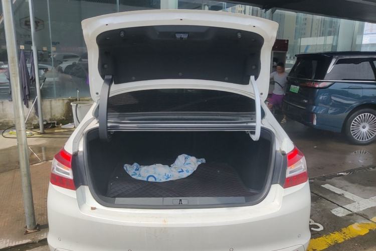 Used Peugeot 408 2016 1.6T Automatic Luxury Edition Trunk