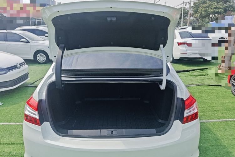 Used Peugeot 408 2016 1.6T Automatic Luxury Edition Trunk