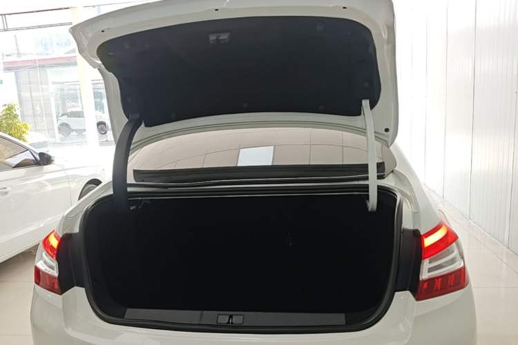 Used Peugeot 408 2016 1.6T Automatic Luxury Edition Trunk
