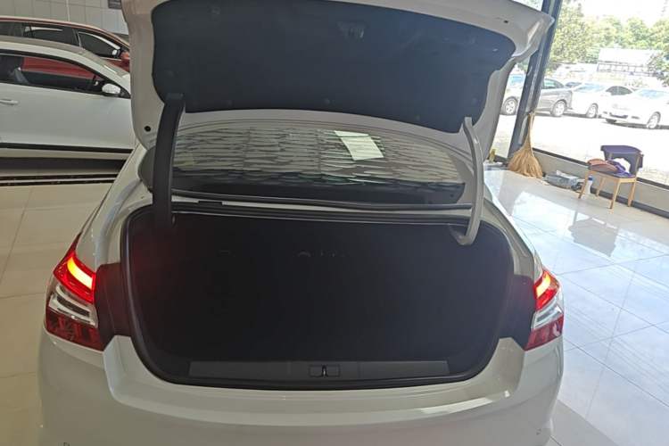 Used Peugeot 408 2016 1.6T Automatic Luxury Edition Trunk