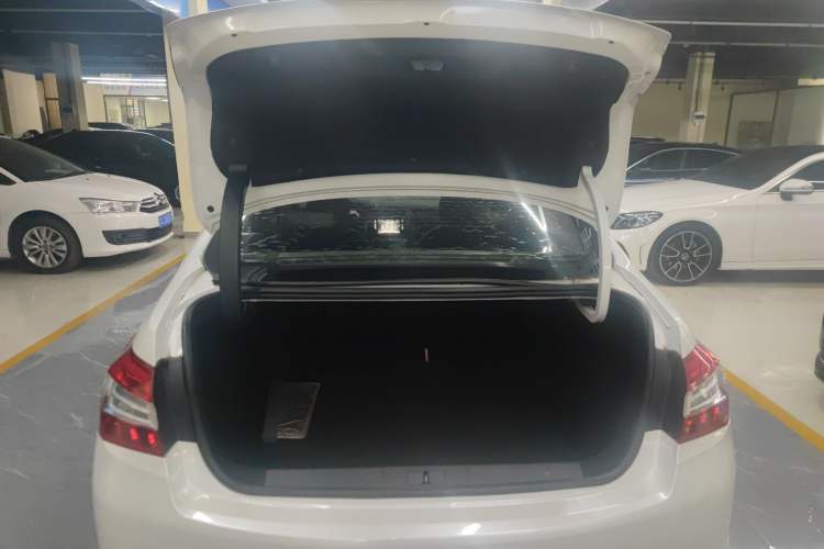 Used Peugeot 408 2016 1.6T Automatic Luxury Edition Trunk