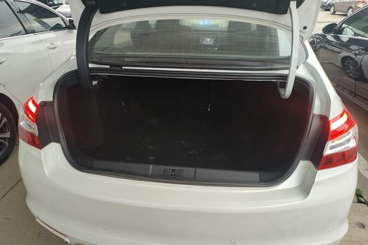 Used Peugeot 408 2016 1.6T Automatic Luxury Edition Trunk