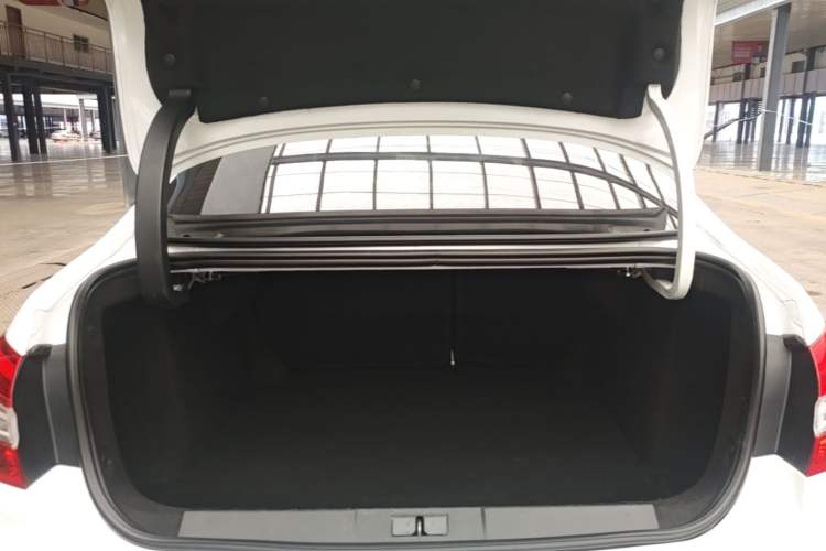Used Peugeot 408 2016 1.6T Automatic Luxury Edition Trunk