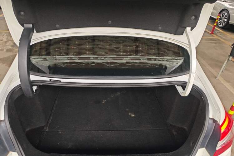 Used Peugeot 408 2016 1.6T Automatic Luxury Edition Trunk