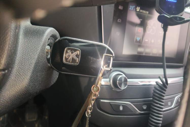 Used Peugeot 408 2016 1.6T Automatic Luxury Edition Vehicle Key