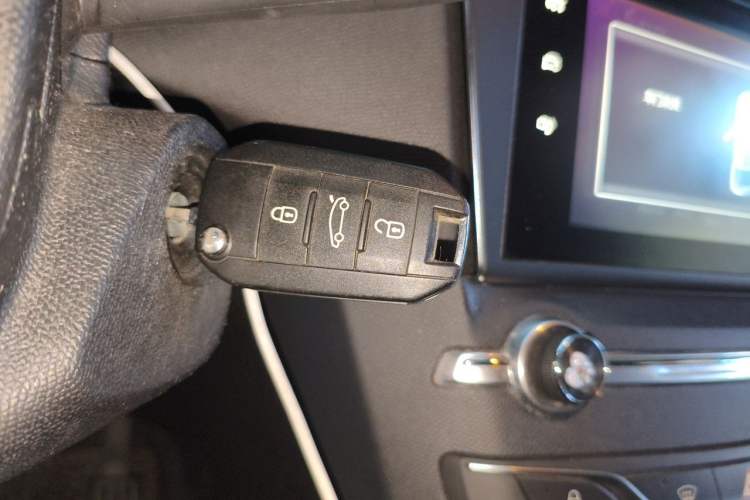 Used Peugeot 408 2016 1.6T Automatic Luxury Edition Vehicle Key