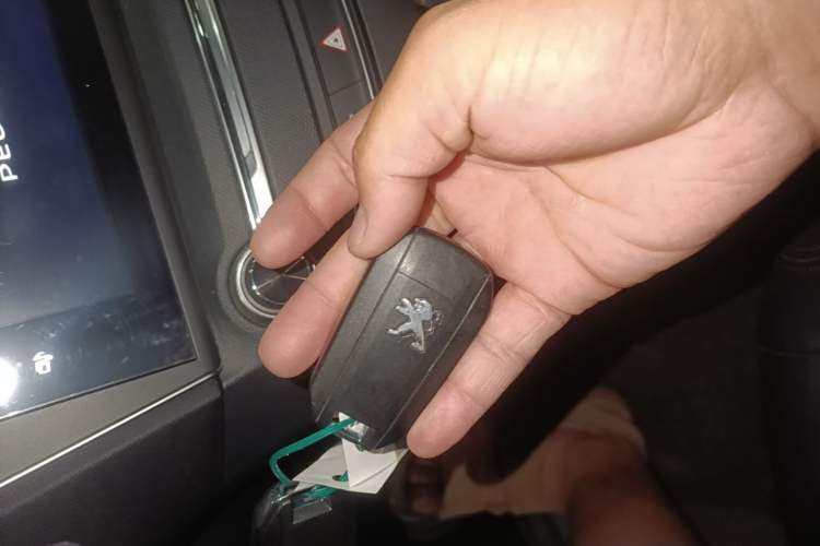 Used Peugeot 408 2016 1.6T Automatic Luxury Edition Vehicle Key