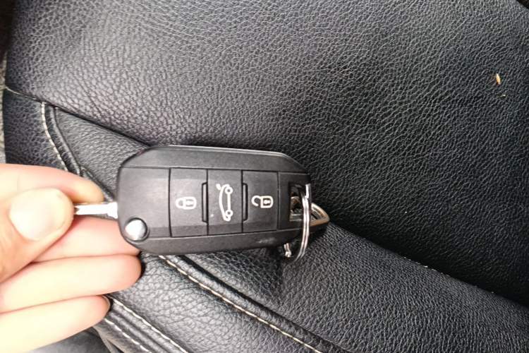 Used Peugeot 408 2016 1.6T Automatic Luxury Edition Vehicle Key