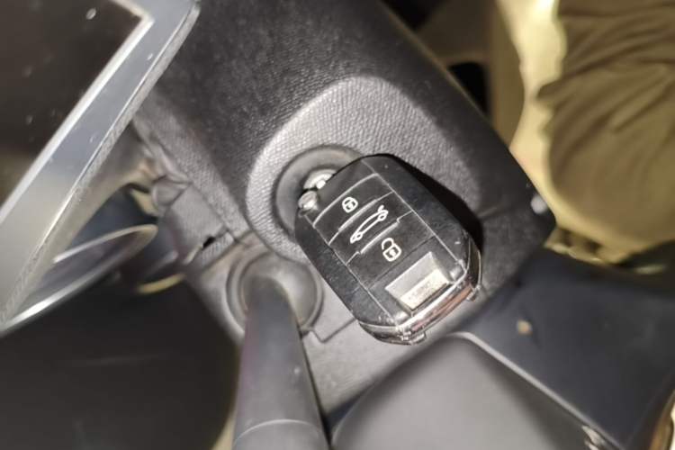 Used Peugeot 408 2016 1.6T Automatic Luxury Edition Vehicle Key