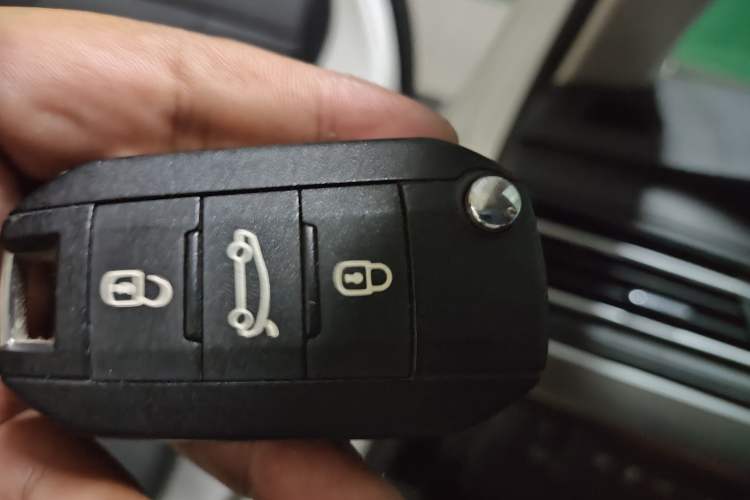 Used Peugeot 408 2016 1.6T Automatic Luxury Edition Vehicle Key