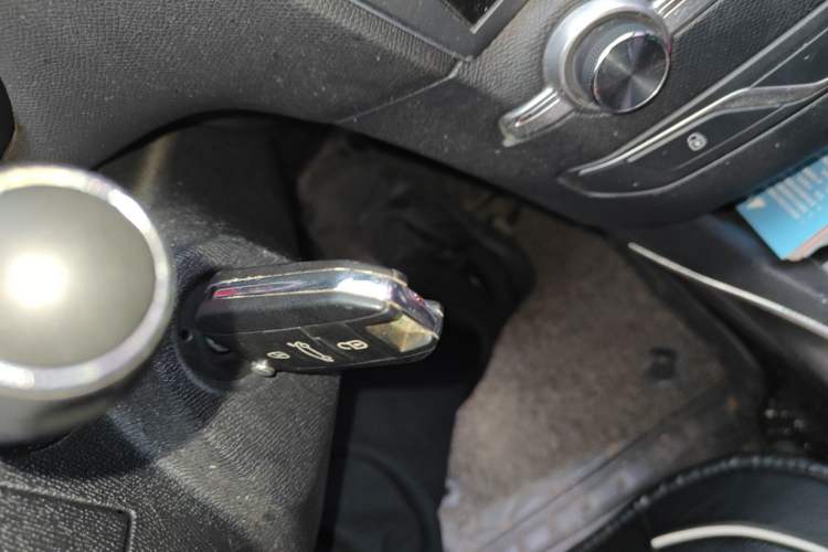 Used Peugeot 408 2016 1.6T Automatic Luxury Edition Vehicle Key
