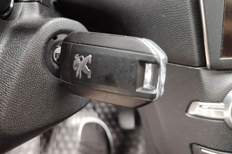 Used Peugeot 408 2016 1.6T Automatic Luxury Edition Vehicle Key