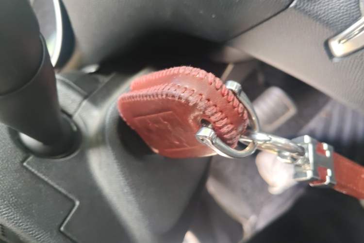 Used Peugeot 408 2016 1.6T Automatic Luxury Edition Vehicle Key