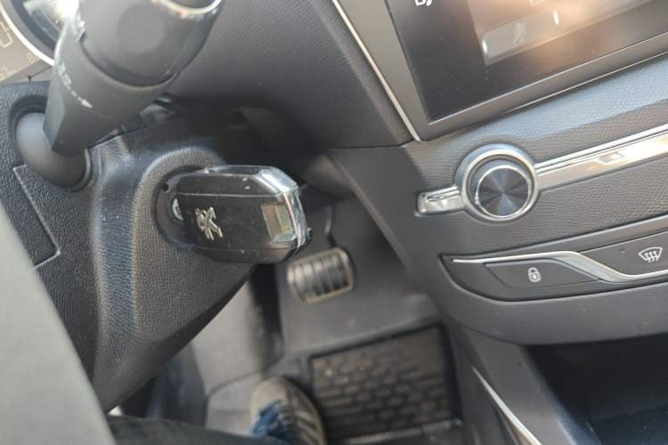 Used Peugeot 408 2016 1.6T Automatic Luxury Edition Vehicle Key