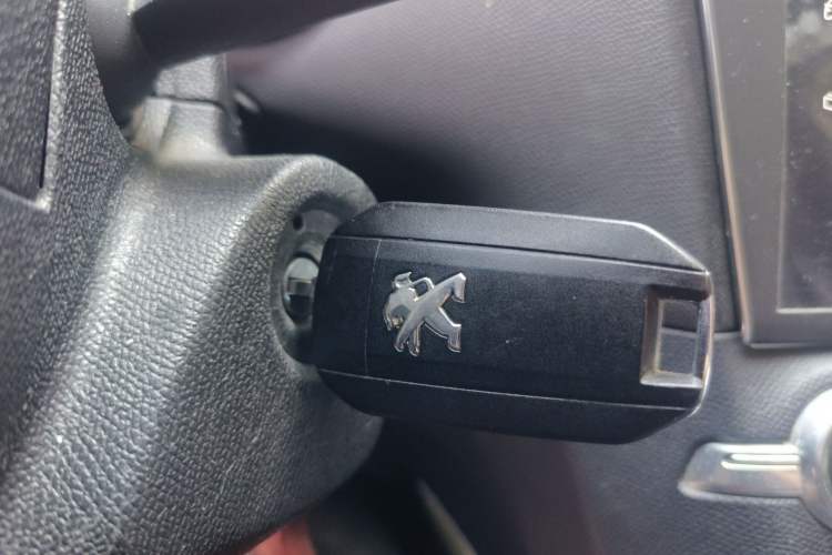 Used Peugeot 408 2016 1.6T Automatic Luxury Edition Vehicle Key