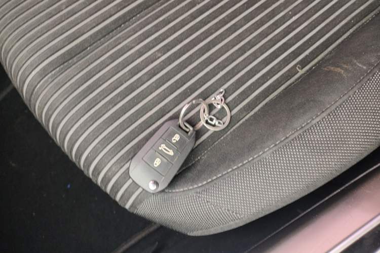 Used Peugeot 408 2016 1.6T Automatic Luxury Edition Vehicle Key