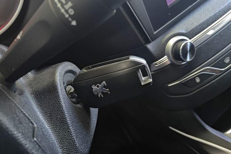 Used Peugeot 408 2016 1.6T Automatic Luxury Edition Vehicle Key