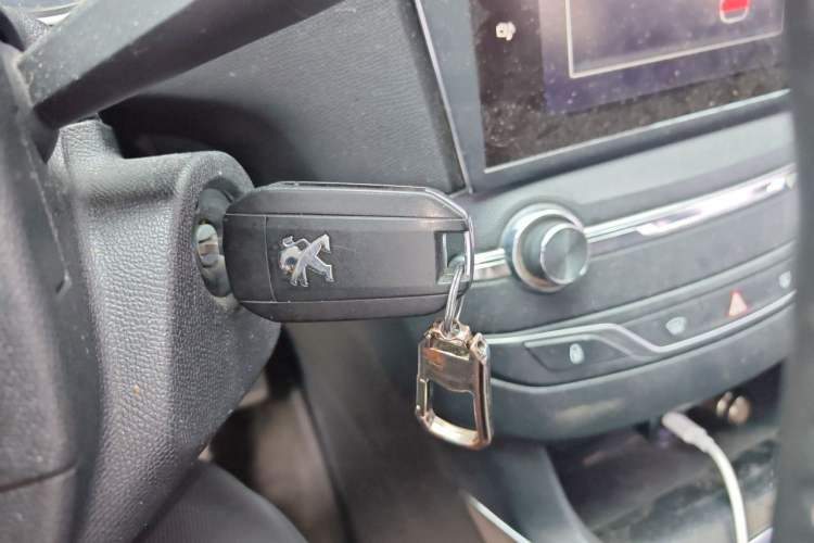 Used Peugeot 408 2016 1.6T Automatic Luxury Edition Vehicle Key
