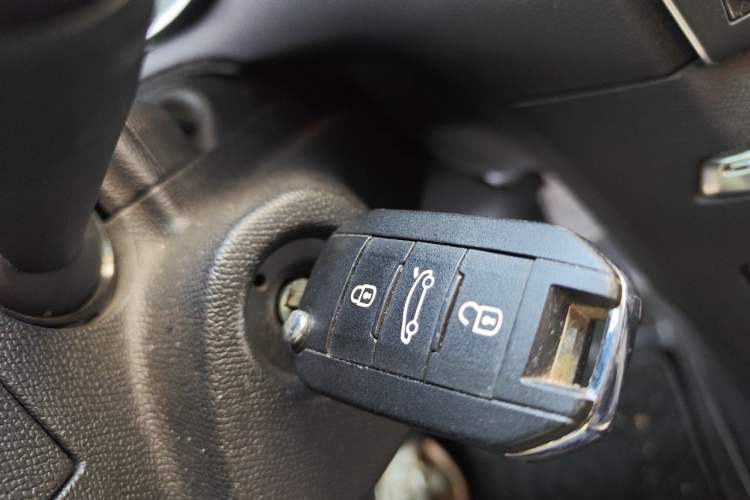 Used Peugeot 408 2016 1.6T Automatic Luxury Edition Vehicle Key