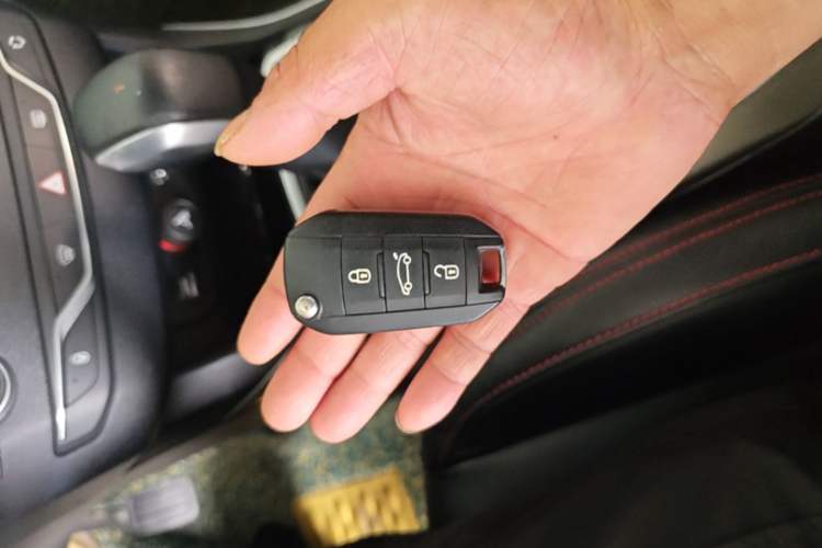 Used Peugeot 408 2016 1.6T Automatic Luxury Edition Vehicle Key
