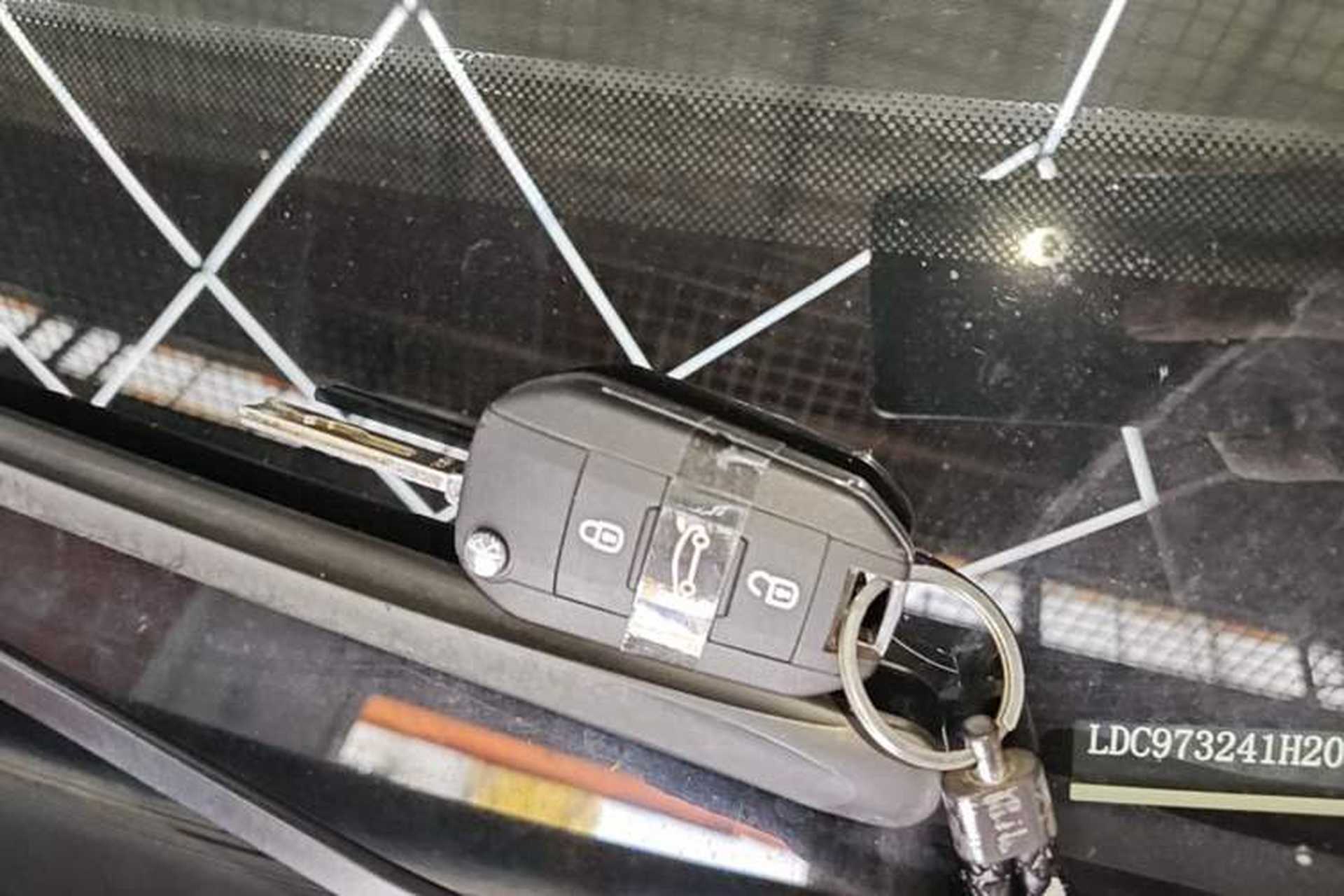 Used Peugeot 408 2016 1.6T Automatic Luxury Edition Vehicle Key