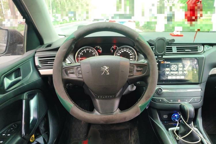 Used Peugeot 408 2016 1.6T Automatic Luxury Edition Steering Wheel