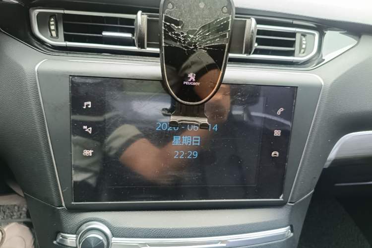Used Peugeot 408 2018 350THP Automatic Luxury Edition Audio And AC Panel