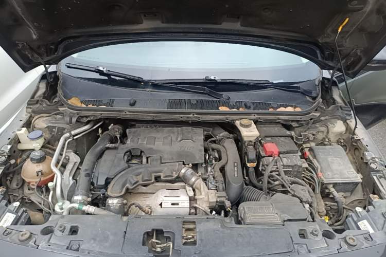 Used Peugeot 408 2018 350THP Automatic Luxury Edition Engine Bay