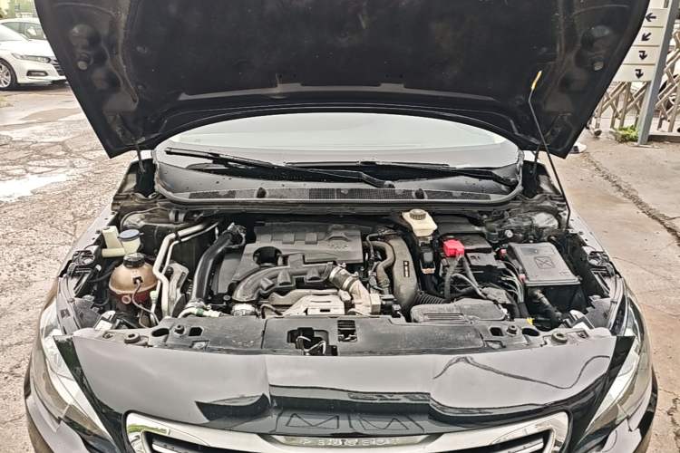 Used Peugeot 408 2018 350THP Automatic Luxury Edition Engine Bay