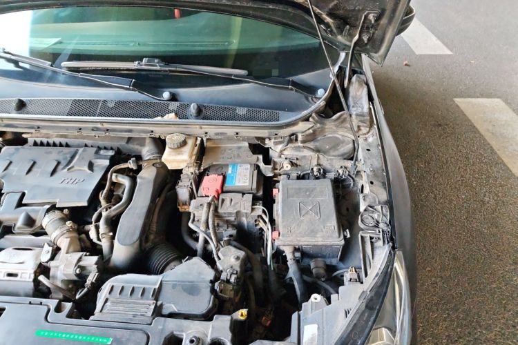 Used Peugeot 408 2018 350THP Automatic Luxury Edition Engine Bay Left