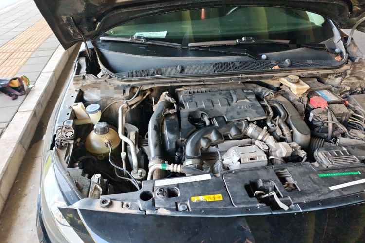 Used Peugeot 408 2018 350THP Automatic Luxury Edition Engine Bay Right