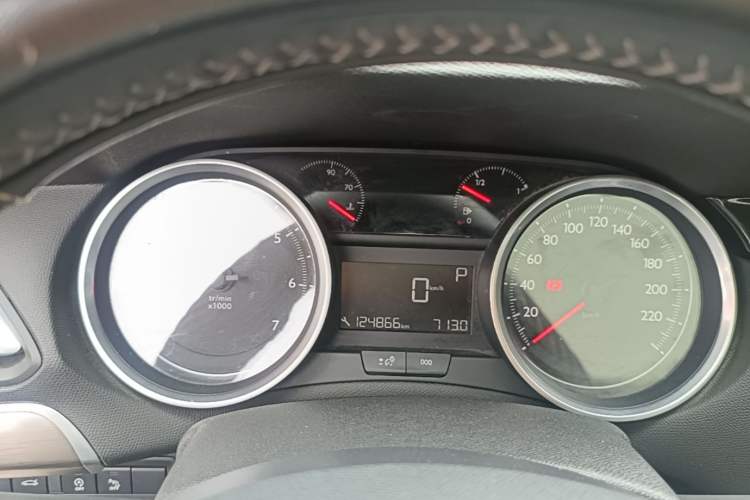 Used Peugeot 408 2018 350THP Automatic Luxury Edition Instrument Cluster