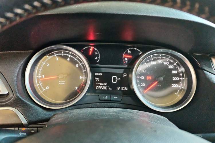 Used Peugeot 408 2018 350THP Automatic Luxury Edition Instrument Cluster